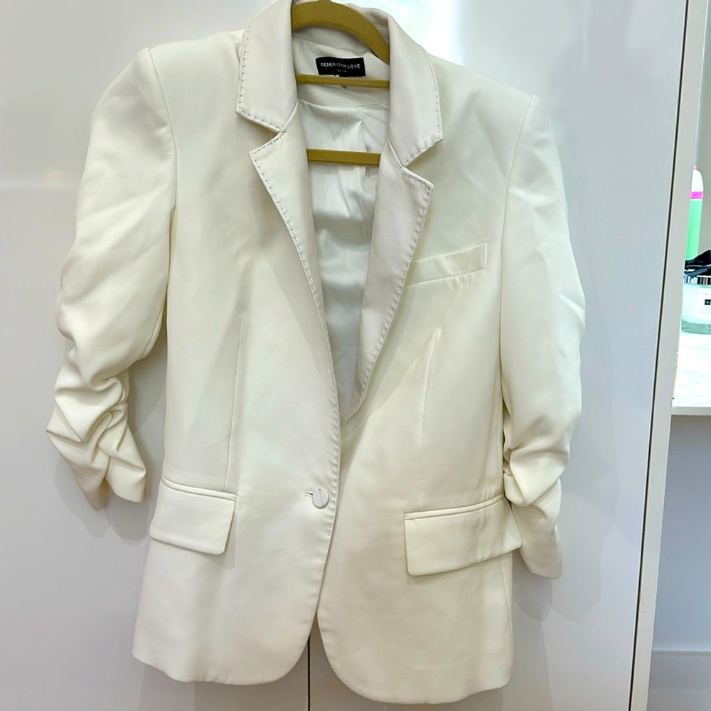 GENERATION LOVE crepe blazer with leather lapel in white XS.‎  Color transfer